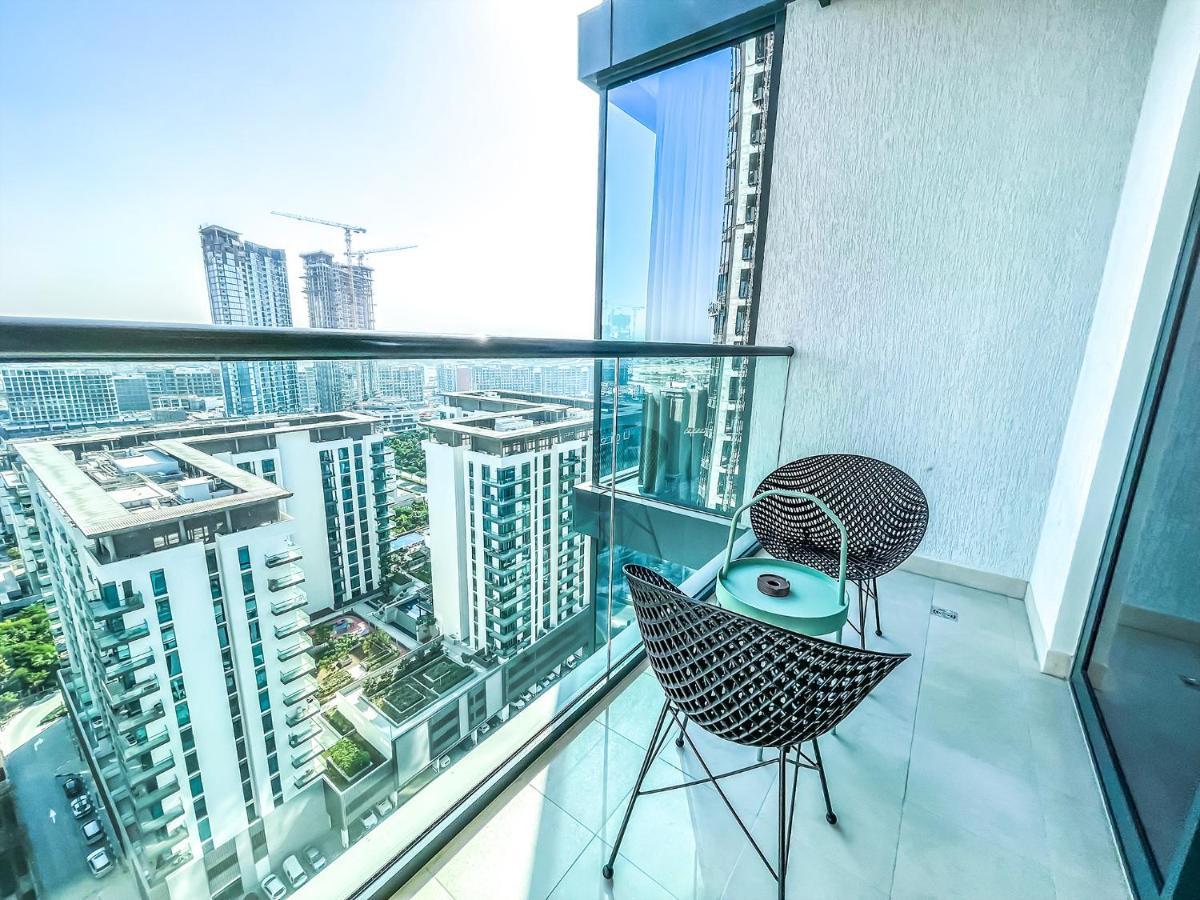 Stay Sensational 3Br Holiday Home Near Burjkhalifa ドバイ エクステリア 写真